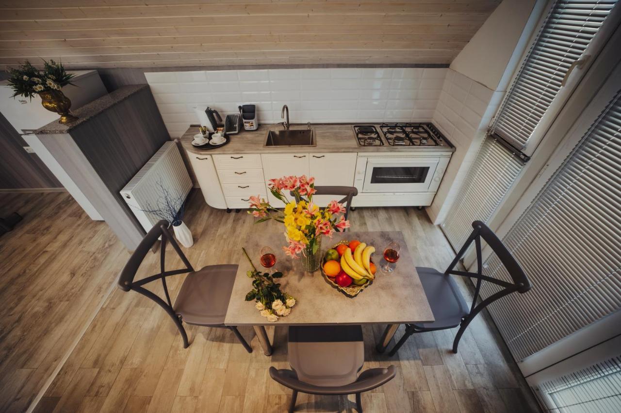 Rustaveli Apartment With Gym Tbilisi Zewnętrze zdjęcie